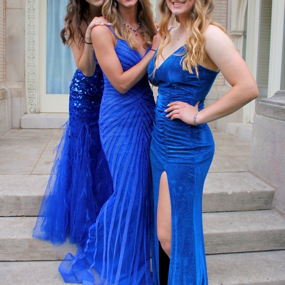 Prom dress size 2 - Picture 4 of 6